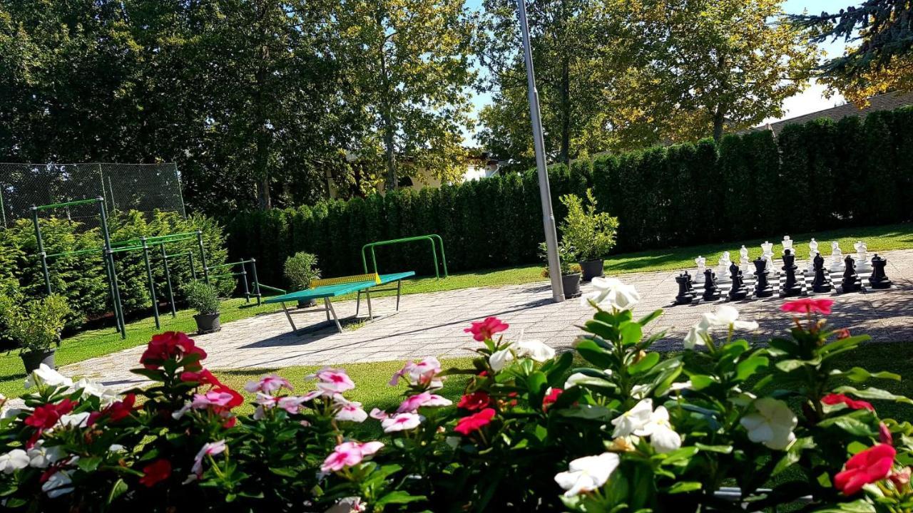 Hotel Csopak Resort & Lake Dış mekan fotoğraf